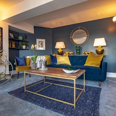 Pass The Keys Art Deco Inspired Apartment With Roof Top Views Shrewsbury Buitenkant foto